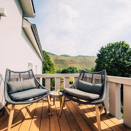 Gut Foersterlay - Exklusive Boutique Apartments Im Historischen Winzerhaus Direkt An Der Mosel Losnich ภายนอก รูปภาพ