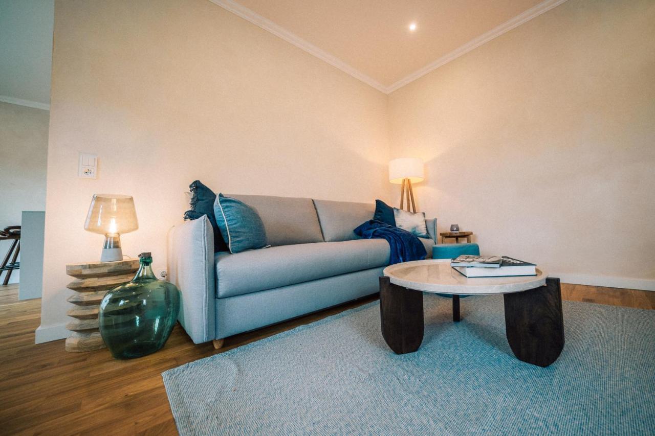 Gut Foersterlay - Exklusive Boutique Apartments Im Historischen Winzerhaus Direkt An Der Mosel Losnich ภายนอก รูปภาพ